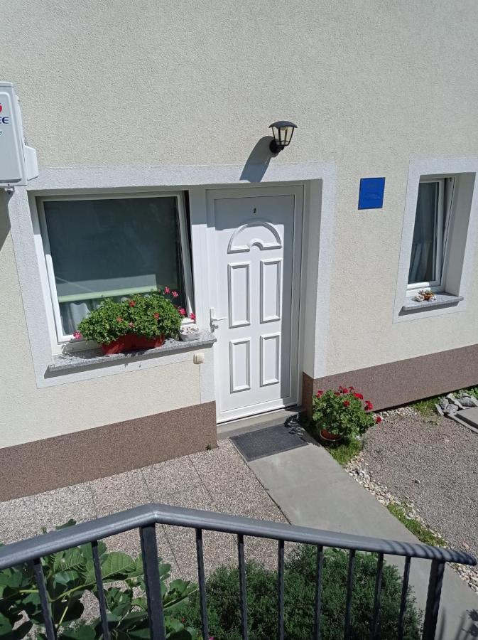 Apartment Zlatko Матули Екстериор снимка