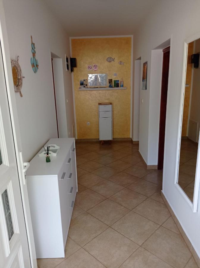 Apartment Zlatko Матули Екстериор снимка