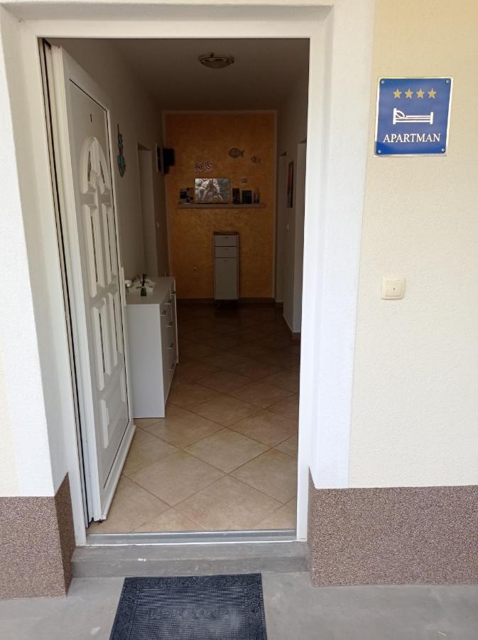 Apartment Zlatko Матули Екстериор снимка